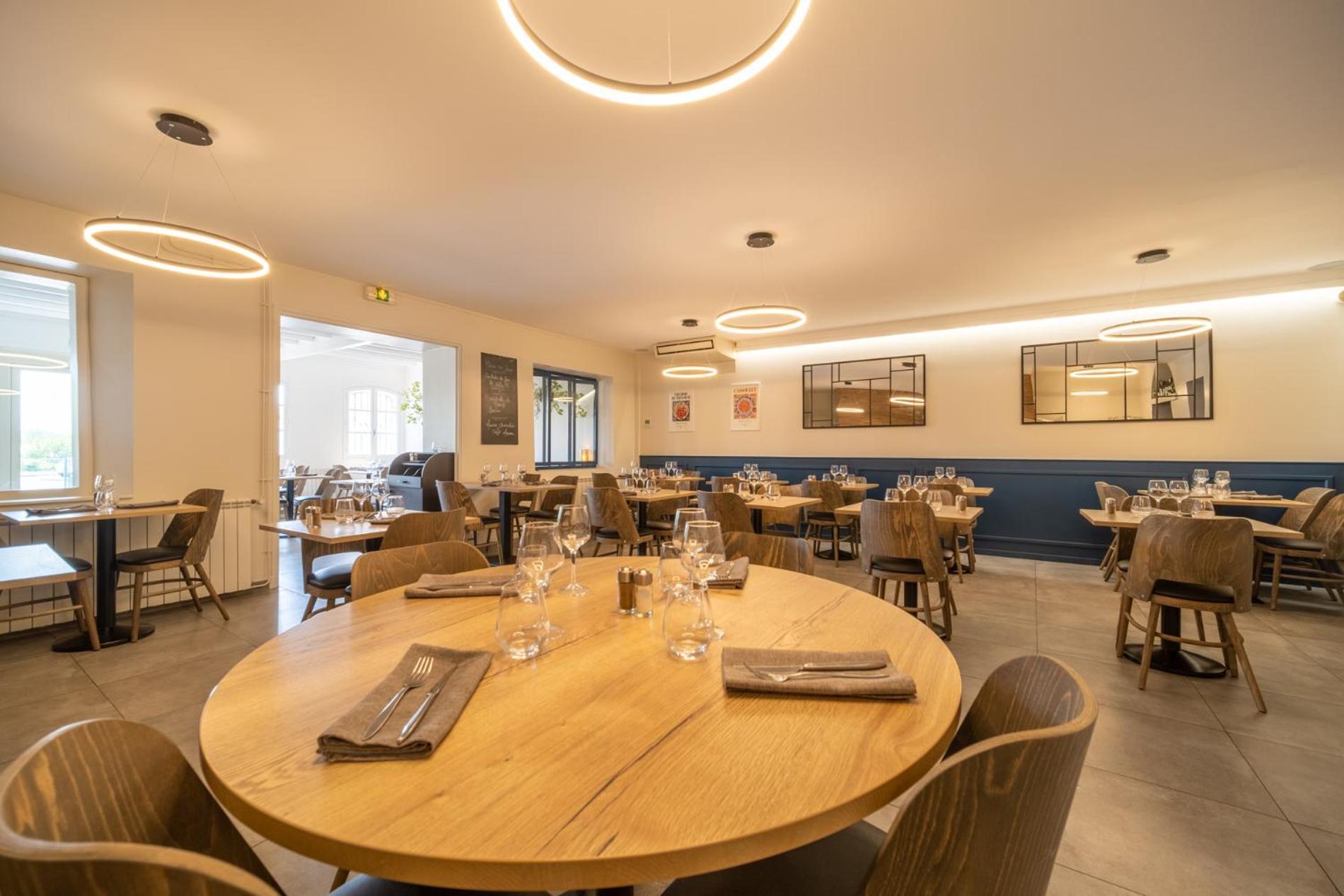 Hotel Restaurant Du Lauragais Logis De France Villefranche-de-Lauragais Dış mekan fotoğraf