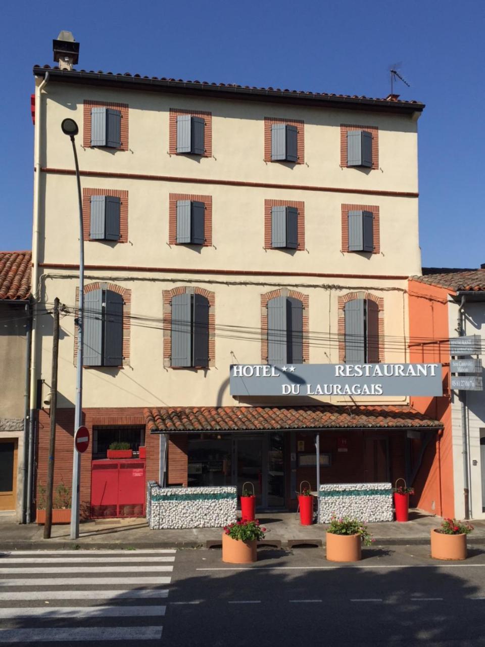 Hotel Restaurant Du Lauragais Logis De France Villefranche-de-Lauragais Dış mekan fotoğraf